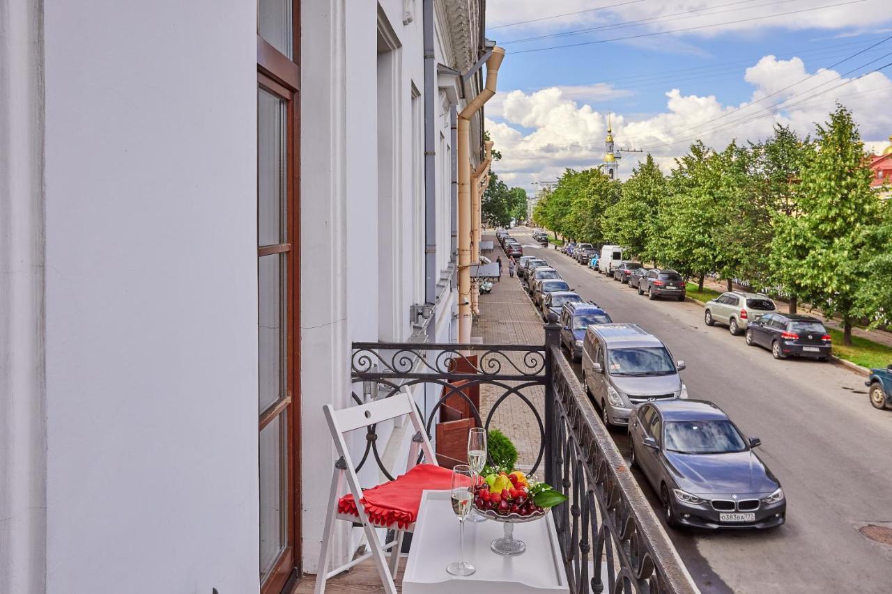 Alexander House Hotell Sankt Petersburg Exteriör bild
